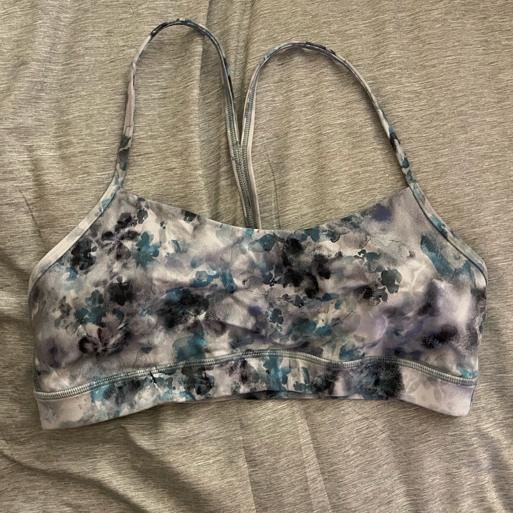 Lululemon Flow Y Bra - Blue pattern size 10